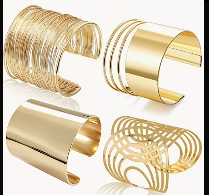 Set de brazaletes tipo memoria wire en dorado